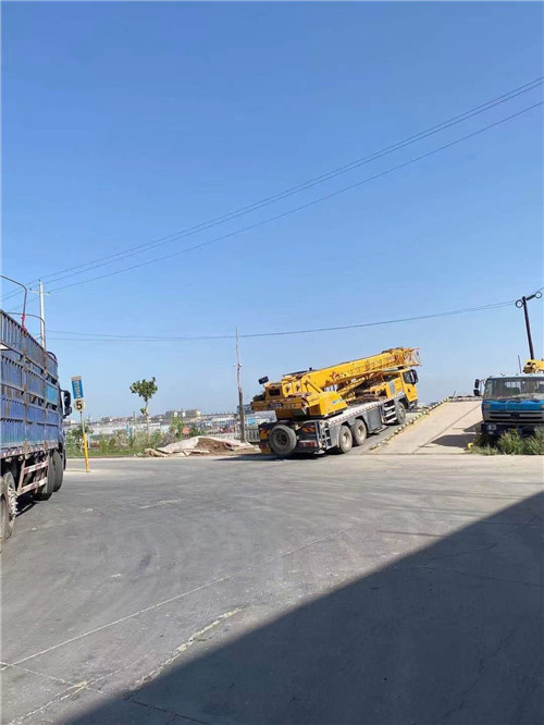 朝天区25吨吊车的租赁价格大概是多少？